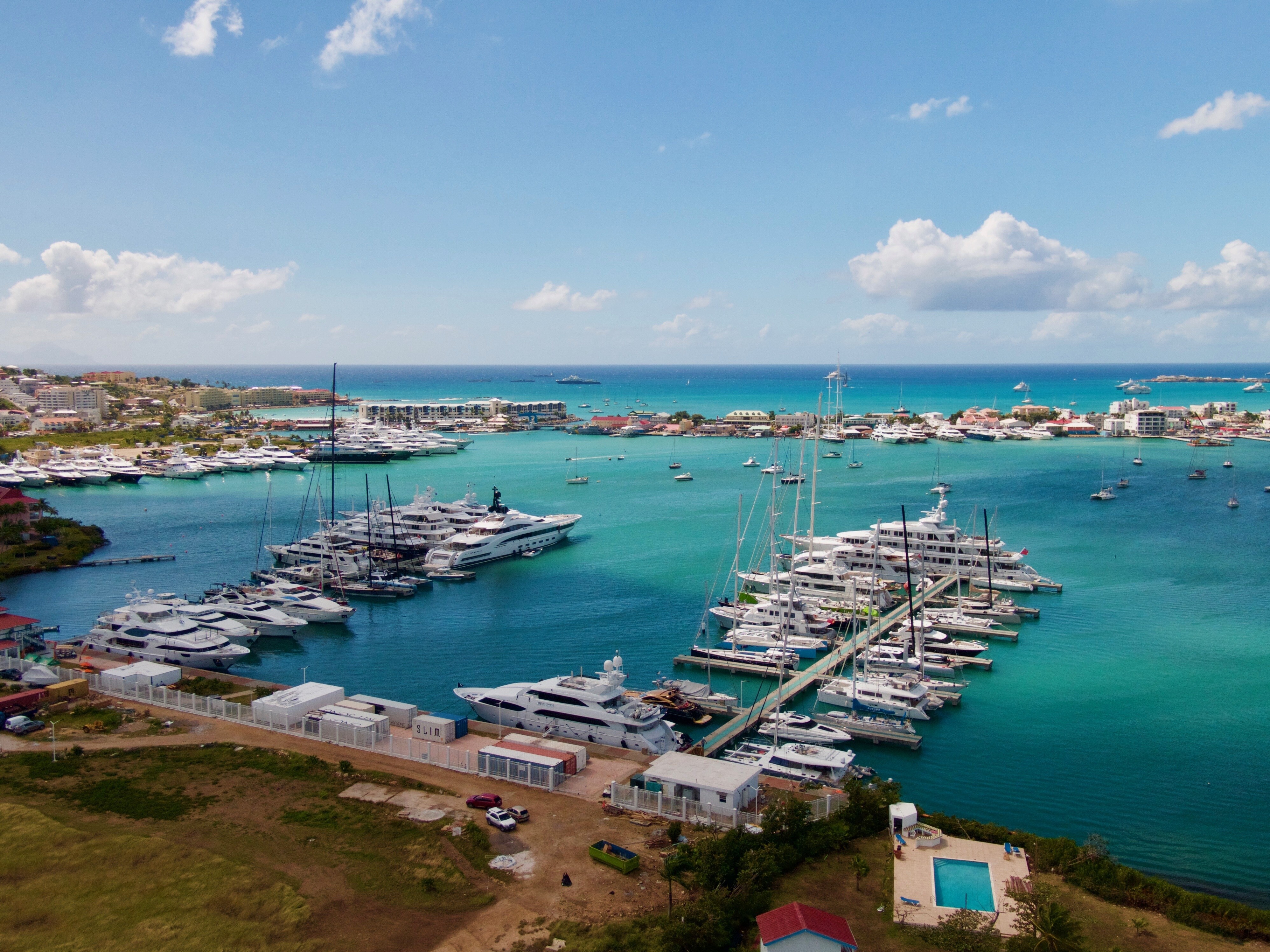 Yacht Club Port de Plaisance Bahamas & Caribbean