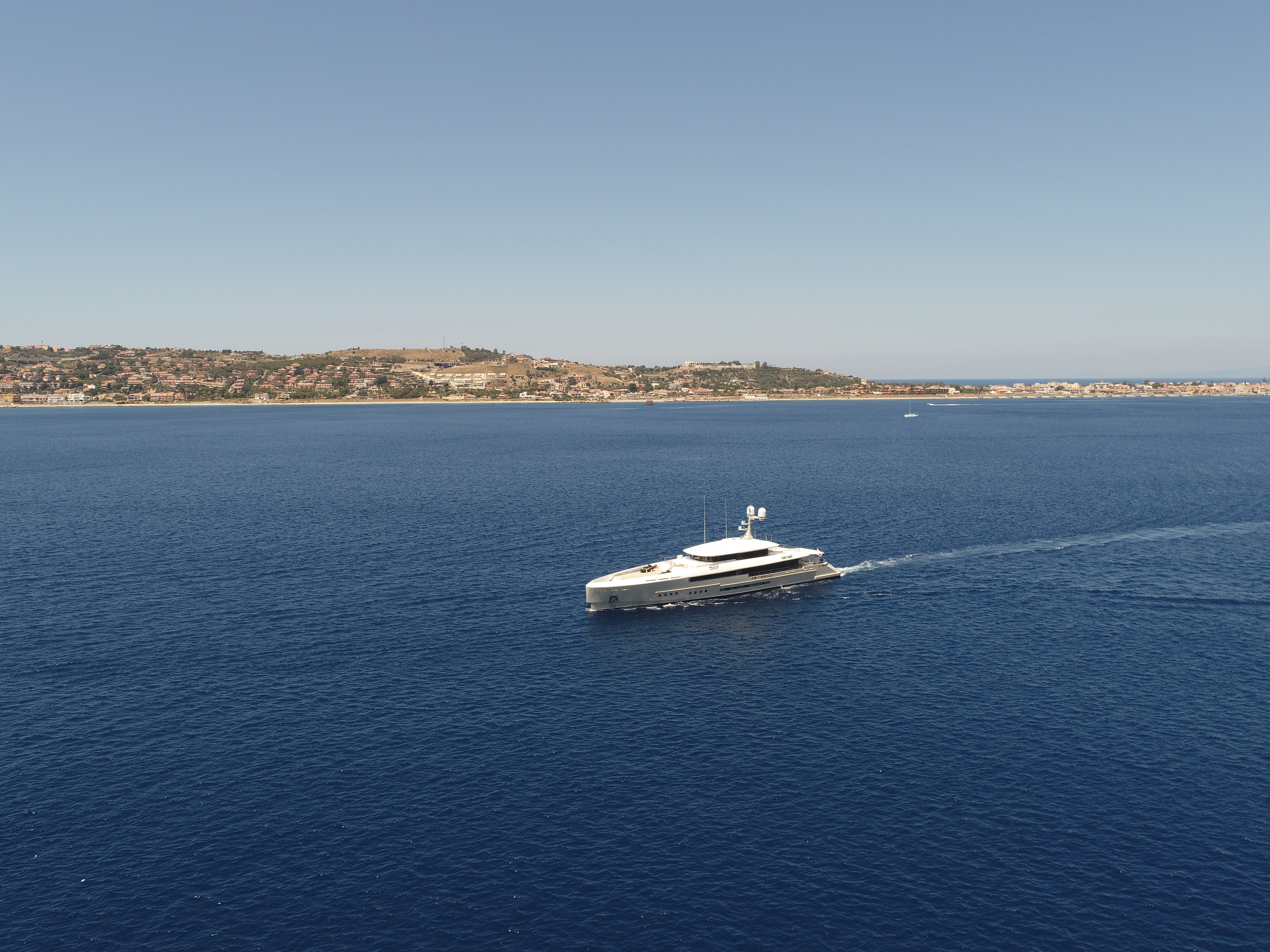 49.9m Endeavour 2 Superyacht Luxury Motor Yacht