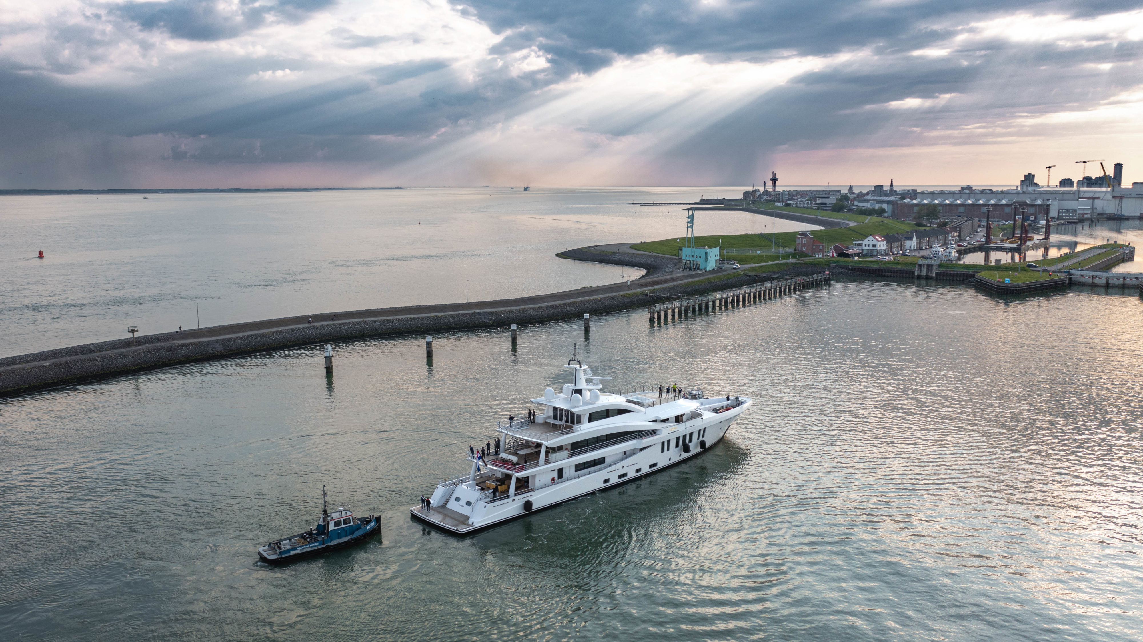 60.0m Moonstone Superyacht Luxury Motor Yacht