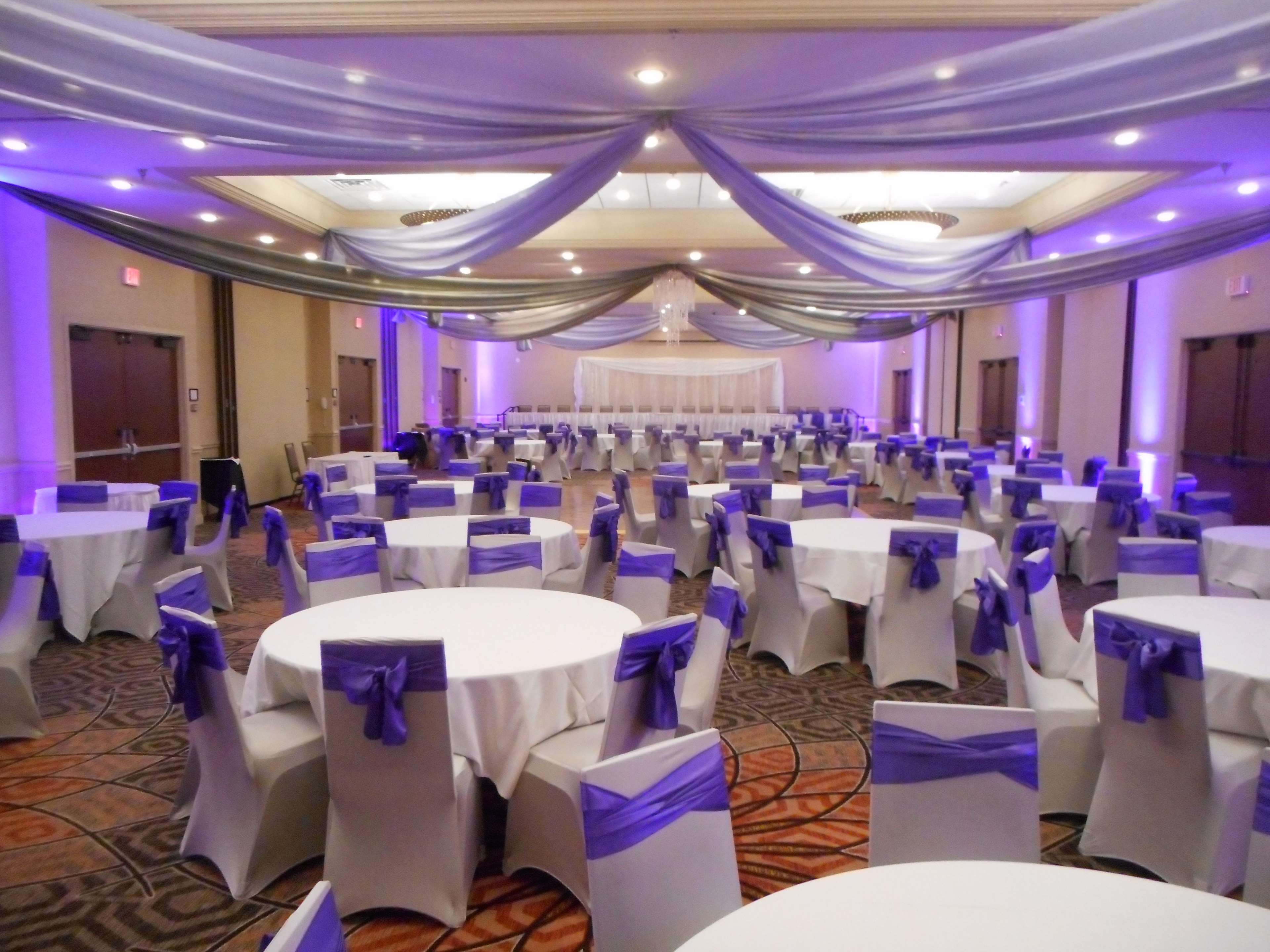 DoubleTree by Hilton Hotel Grand Rapids Airport 4747 28th St SE, Grand