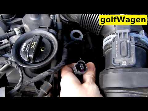 Where is the coolant temperature sensor located in the Volkswagen Golf