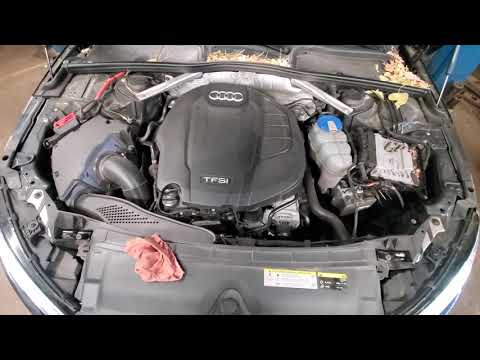 Come rabboccare il liquido dei lavavetri nella Audi A4? (con video)