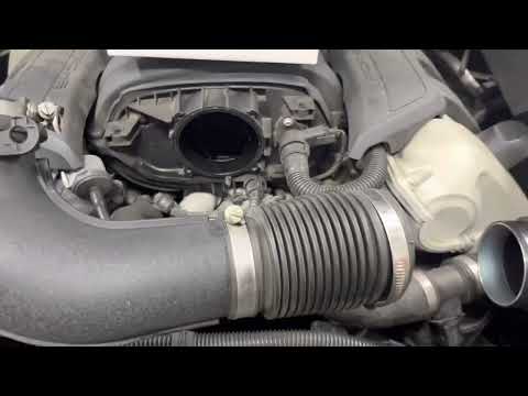 How do you replace the thermostat of the Porsche Cayenne? (With video)