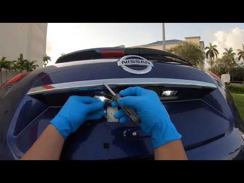 How to replace the license plate lights on the Nissan Rogue. (With video)
