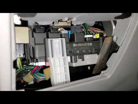 Where is the fuel pump relay located in the Toyota Corolla? (With video)