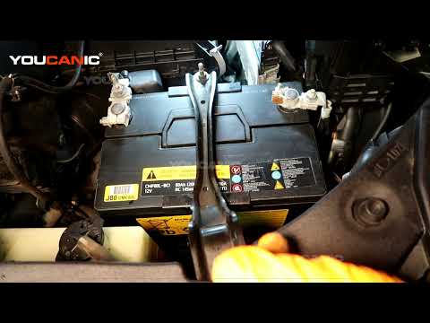 How to replace the battery of the Toyota Highlander (With video)