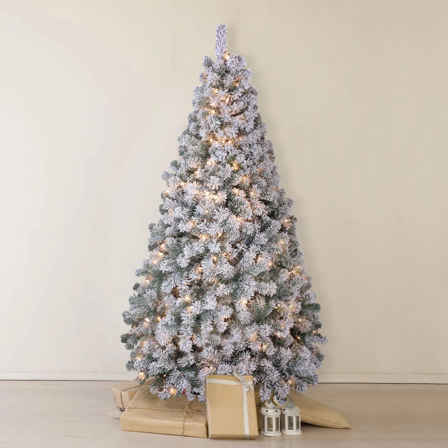 OasisCraft Snow Flocked Christmas Tree 6.5 Ft with 300 Light, Prelight