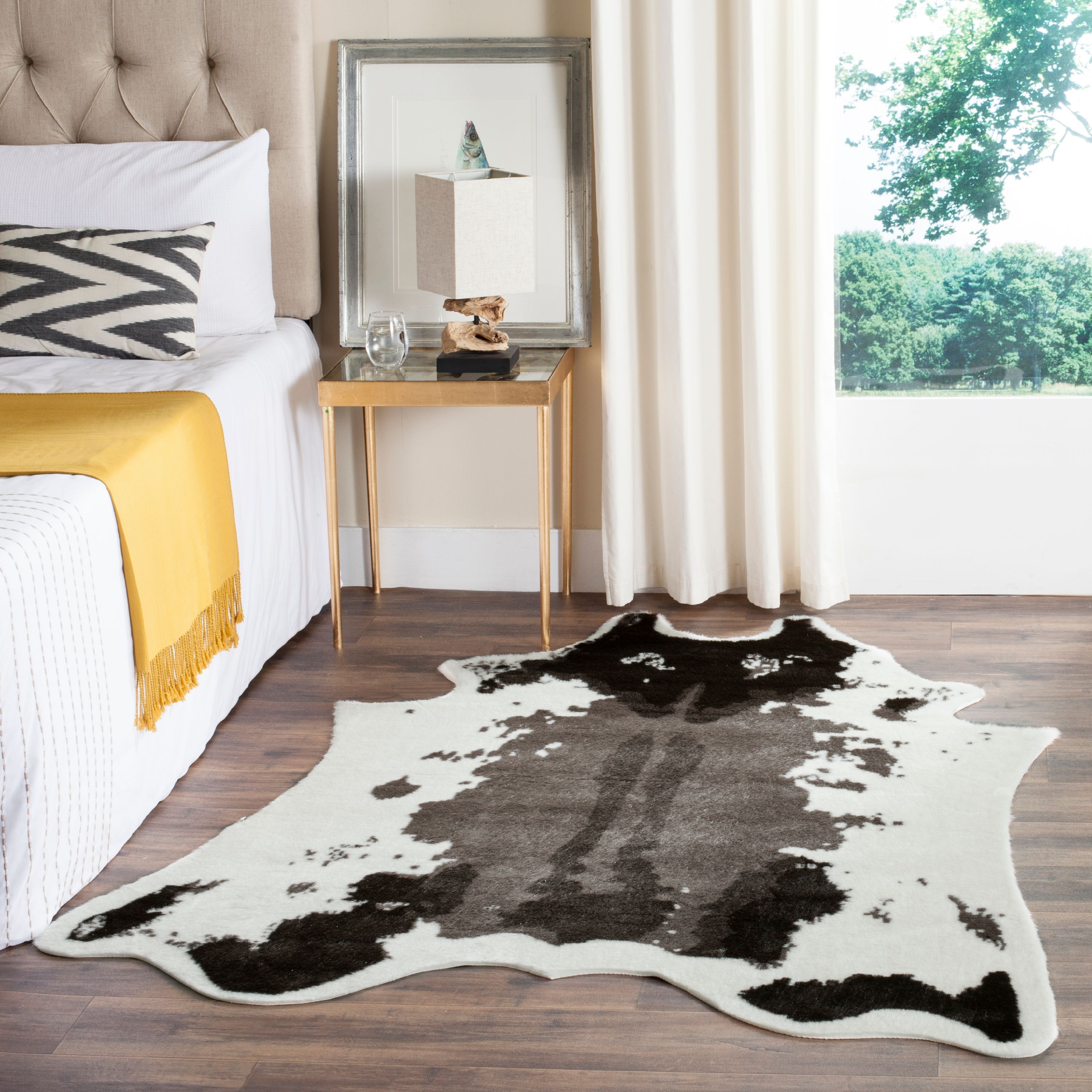 Safavieh Faux Cow Hide Bruce Abstract Area Rug