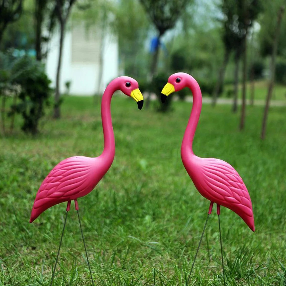 2 Pack Pink Flamingos Plastic Yard Garden Lawn Art Figurine Ornaments
