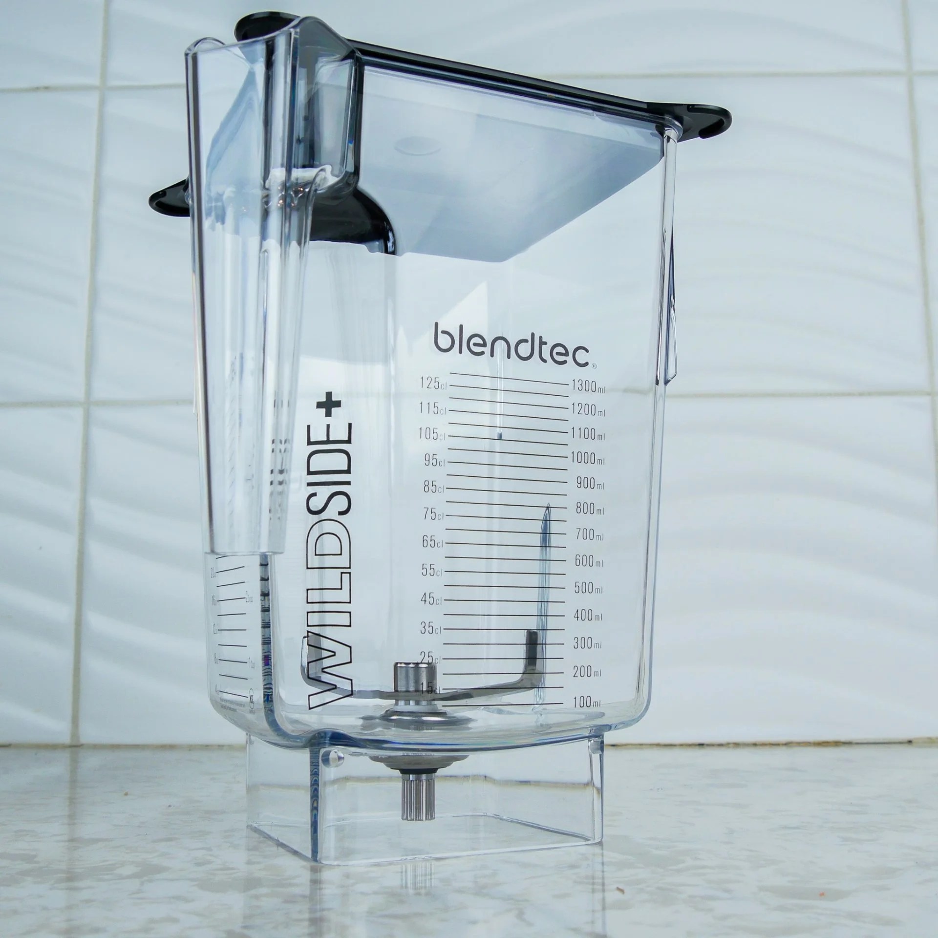 Blendtec Commercial WildSide Blender Jar 3 Qt. with Hard Lid