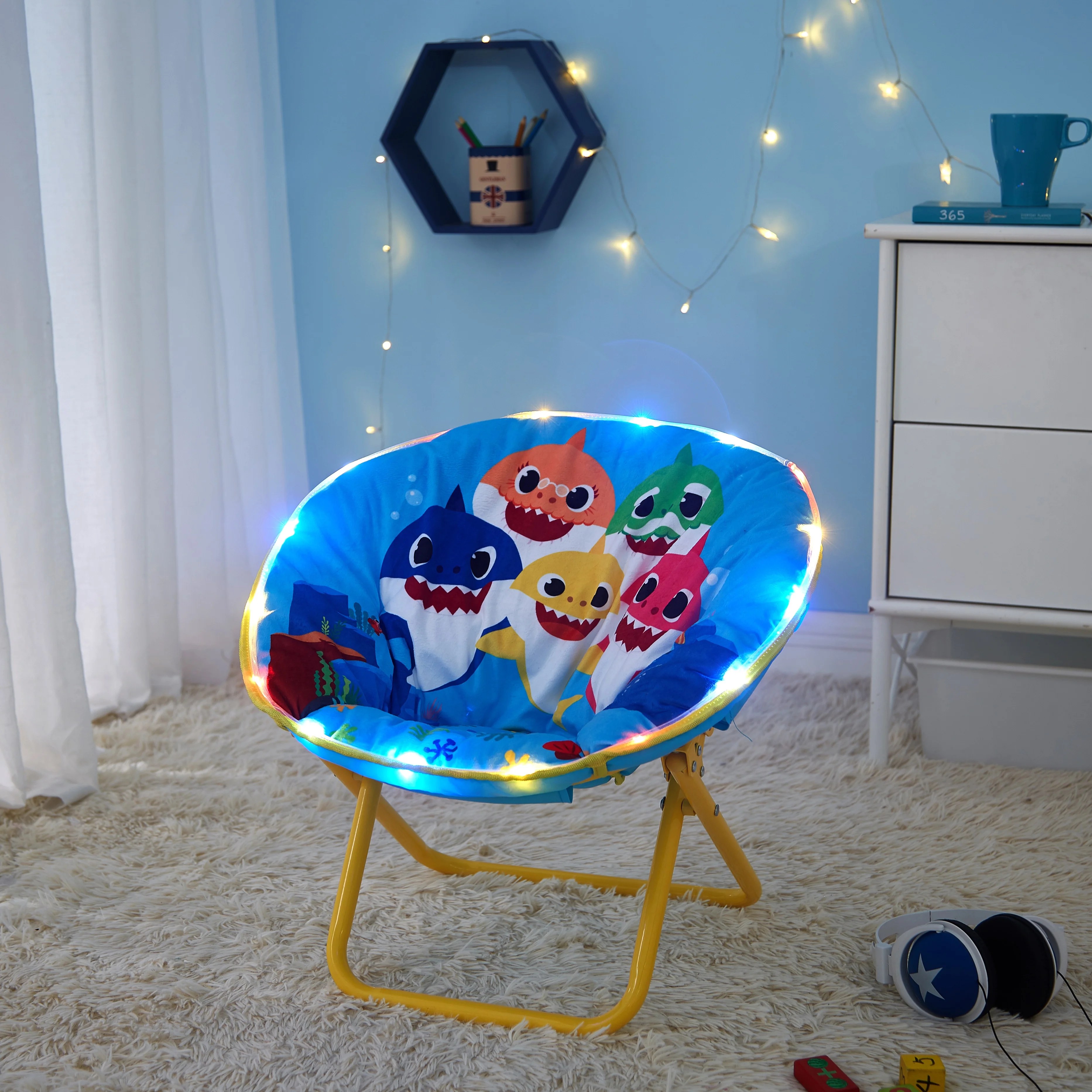 Baby Shark 19" Toddler, Polyester Saucer Chair with LED Baby Shark 19" Toddler, Polyester Saucer Chair with LED