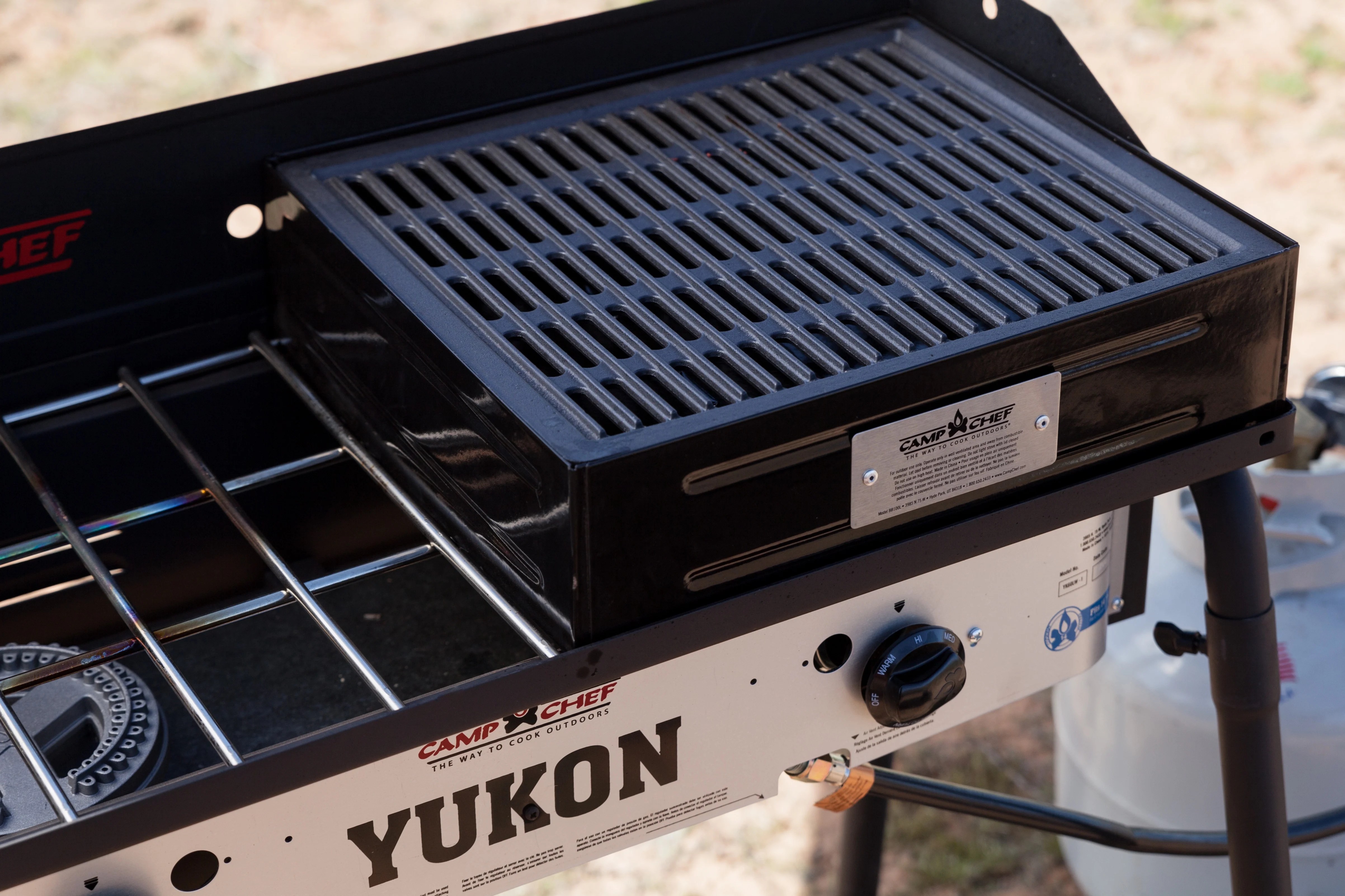 Camp Chef Barbecue Box with Seasoned Cast Iron Grate 33246201177 eBay