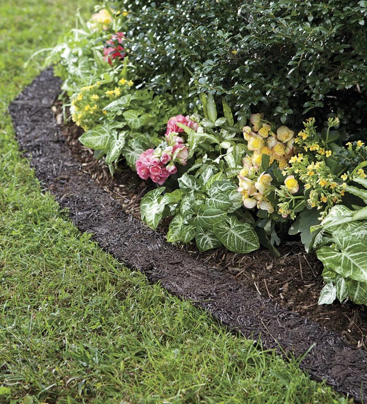 Permanent Mulch Recycled Rubber Border