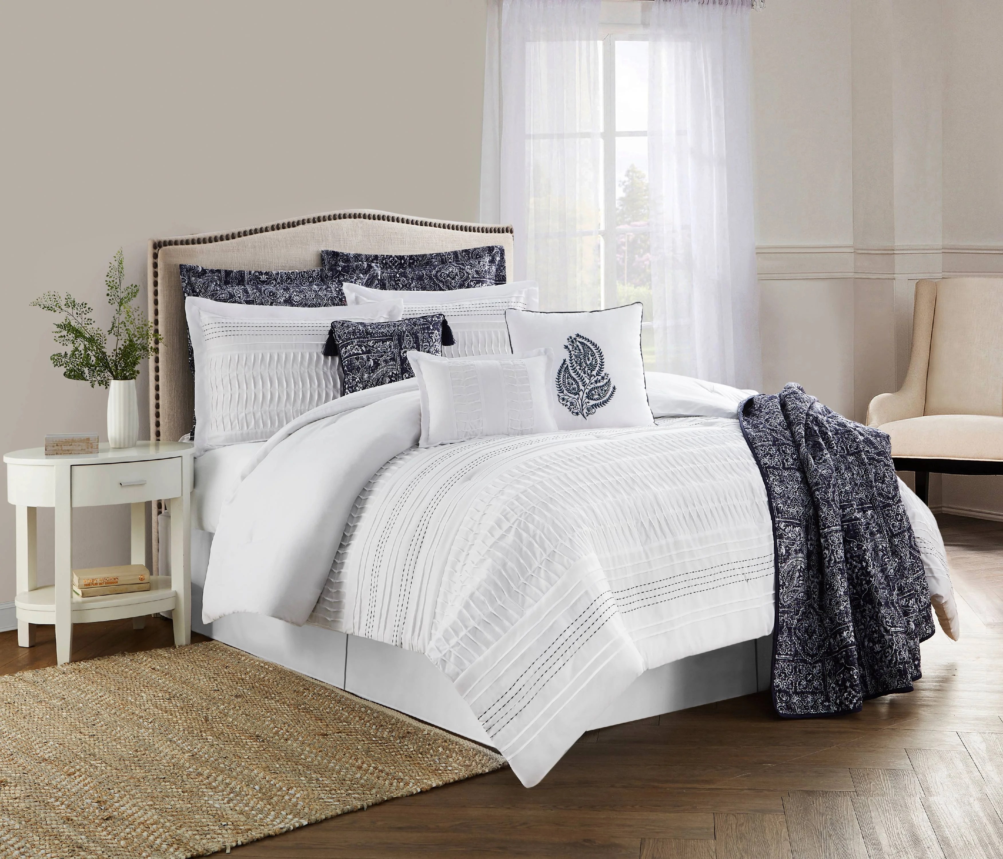 Lara Medallion Patchwork 10Piece Comforter Set Featuring Pleating
