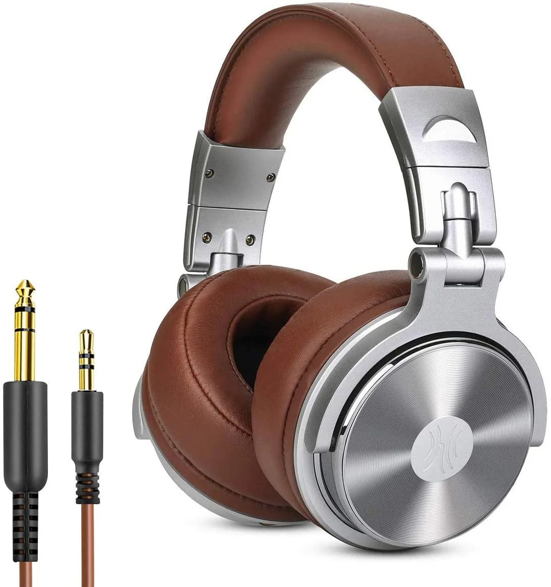 Over Ear Headphones Closed Studio Headphones With Cable