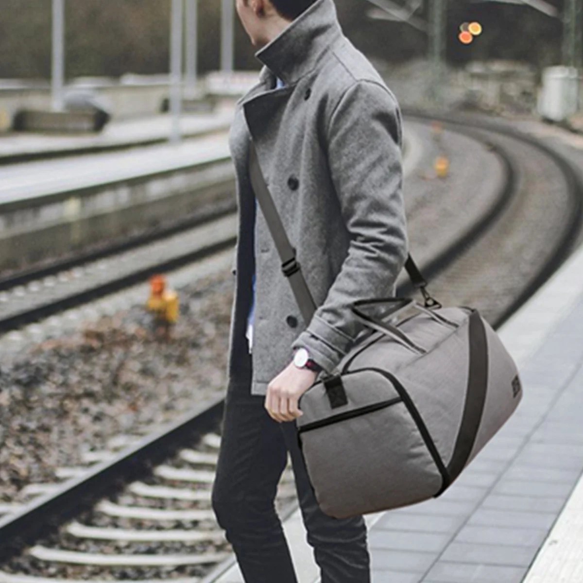 Convertible Garment Bag With Shoulder Strap Carry On Garment Duffel Bag For Men 2 In 1 Travel