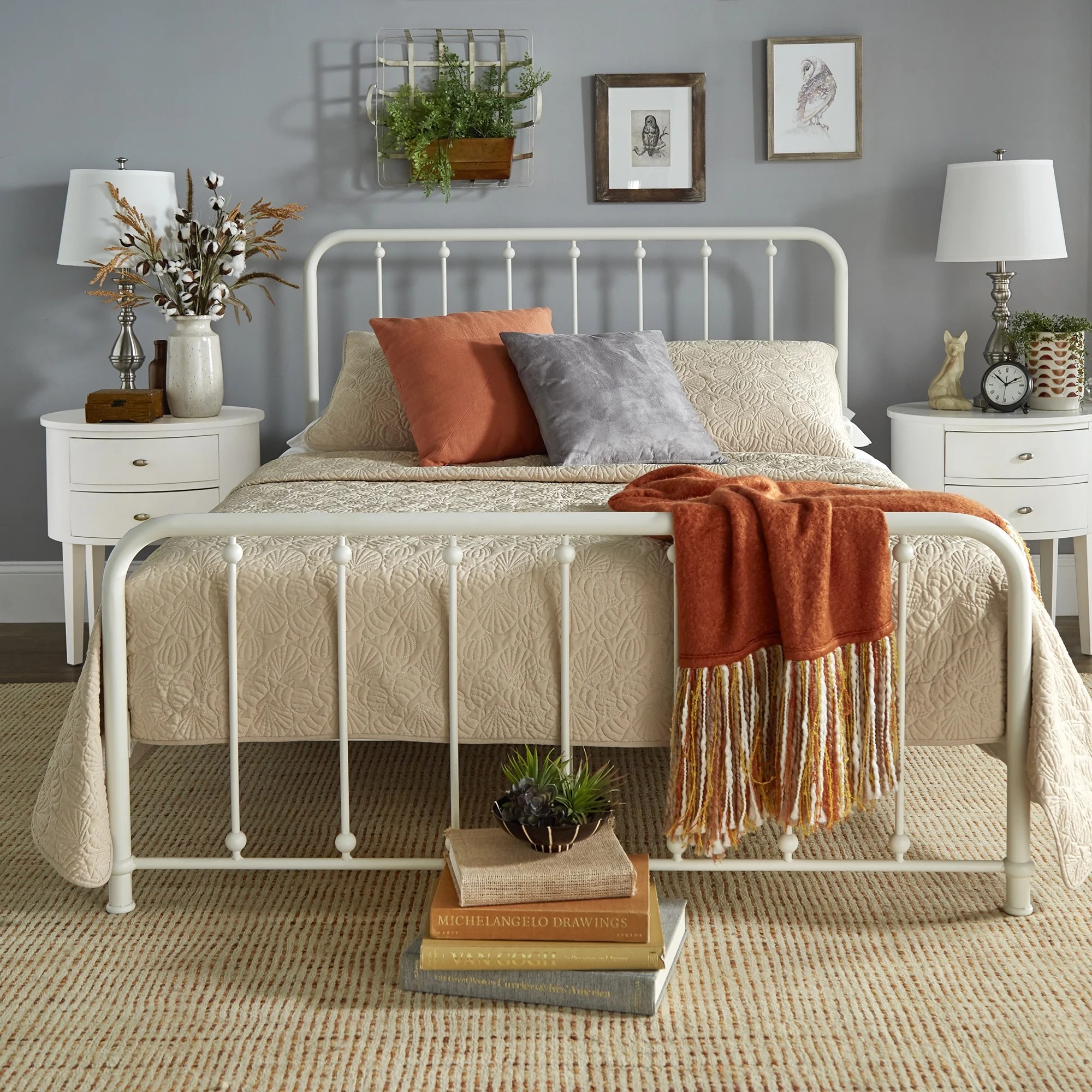 Weston Home Montgomery Spindle Metal Platform Queen Bed, White