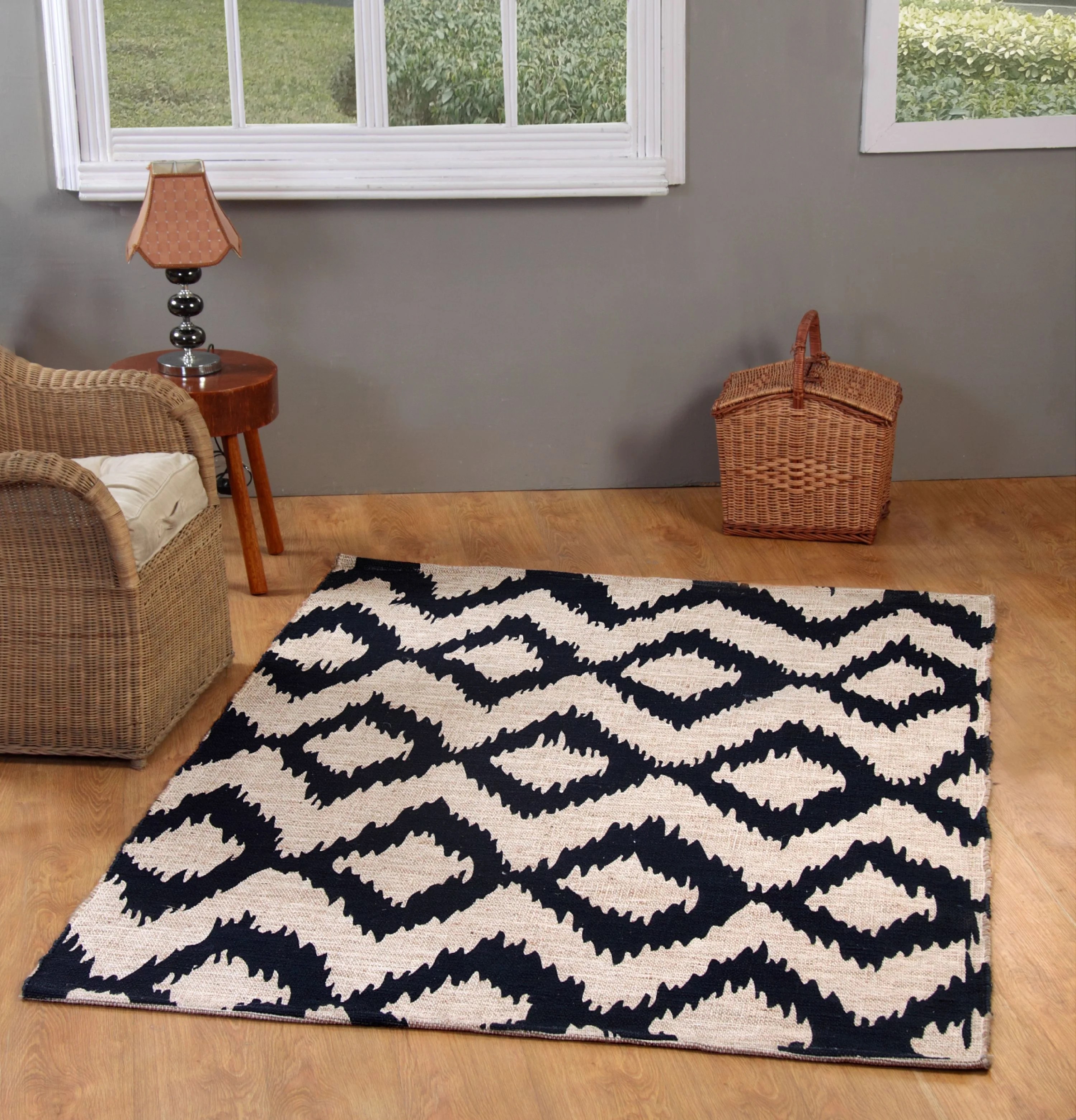Chesapeake Jute/Cotton Printed Navy Ikat Area Rug (5'x7')