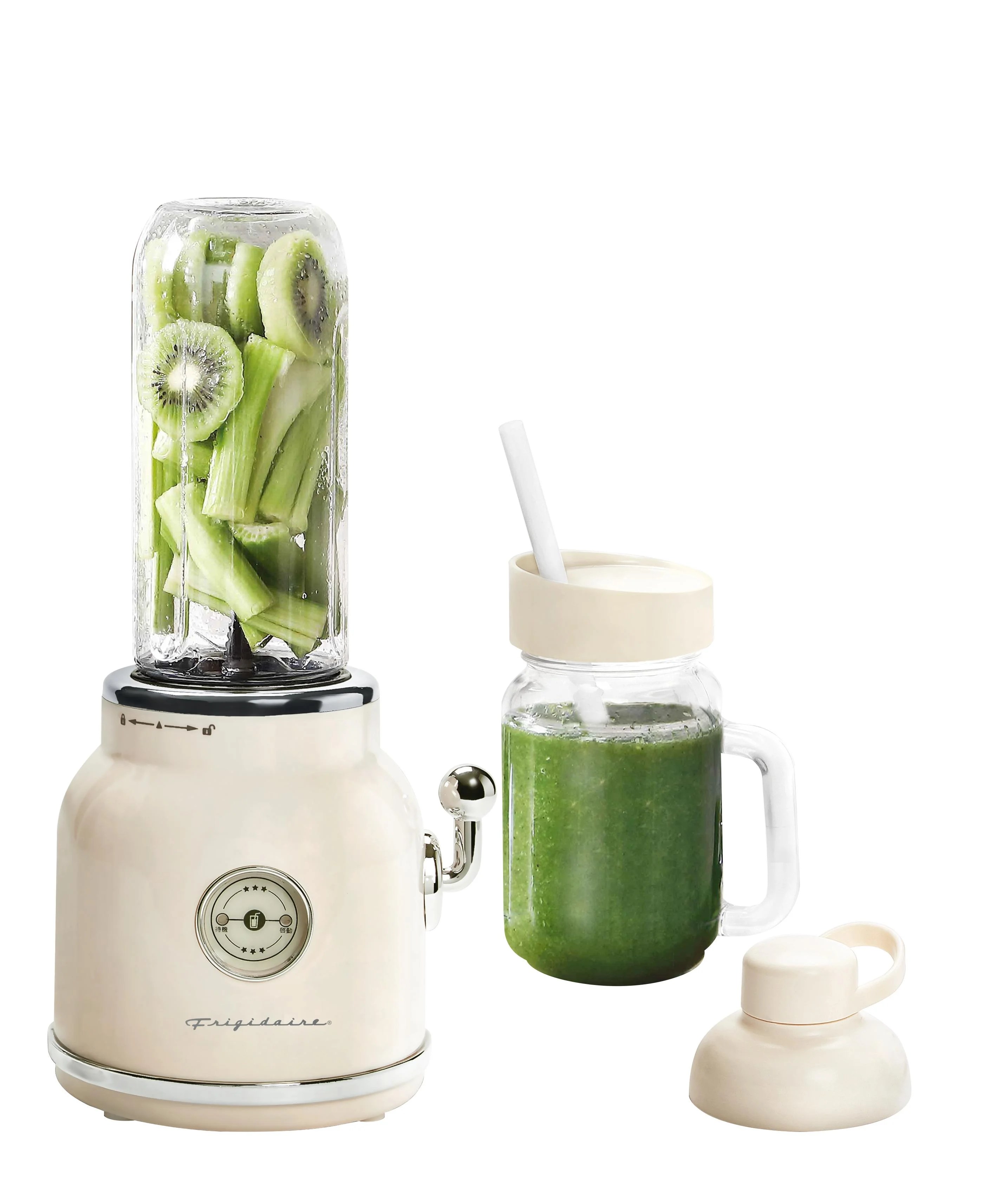 Frigidaire Retro 300 Watt Smoothie Blender, ESMM100, Cream