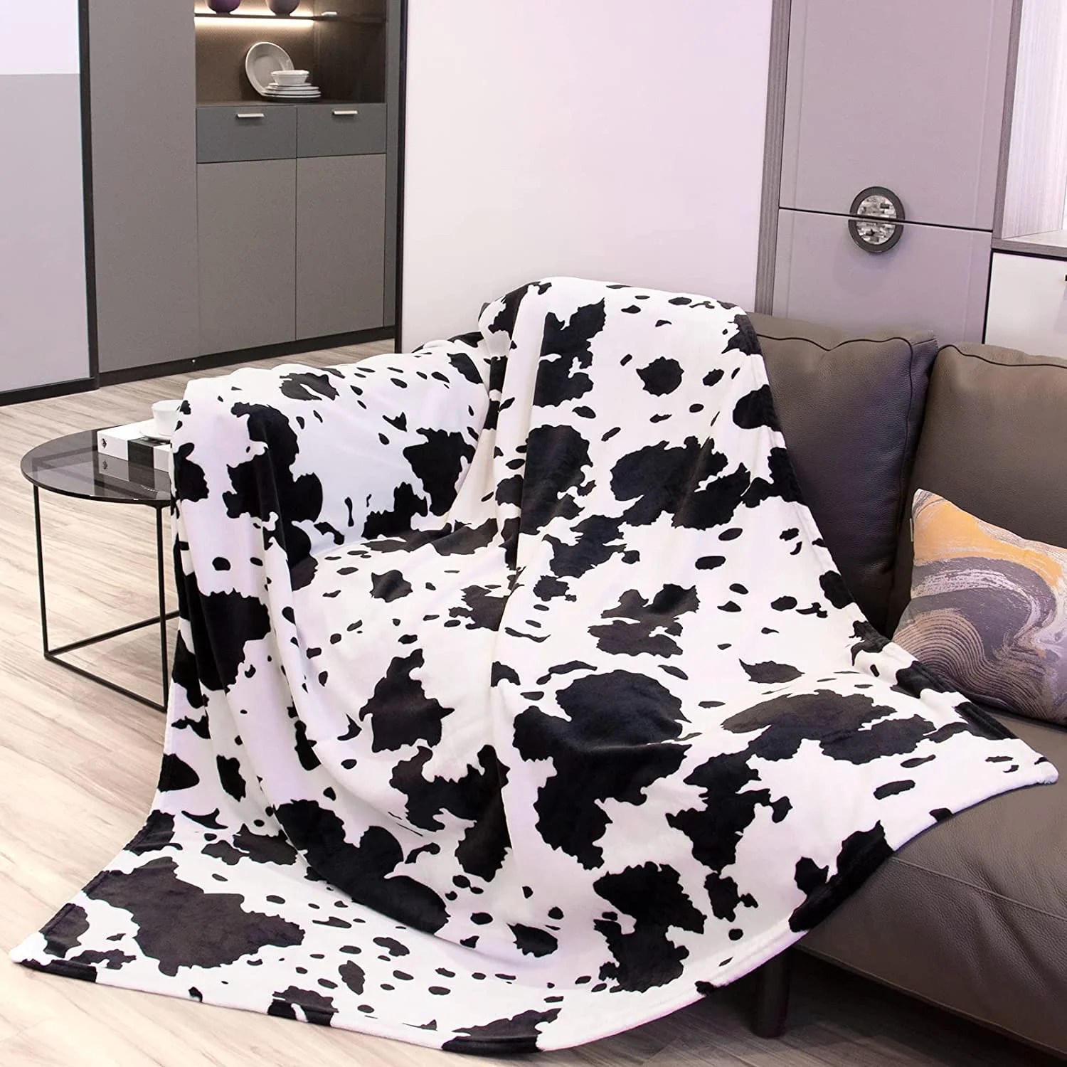 Cow Print Blanket Twin Size 300GSM Lightweight Plush Blankets and