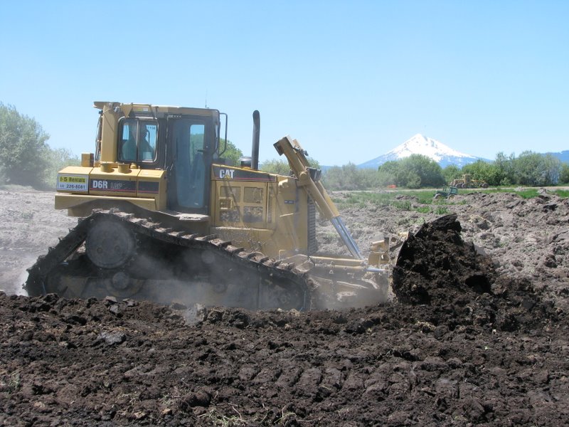 Dozer D6R LGP Caterpillar with Winch I5 Rentals