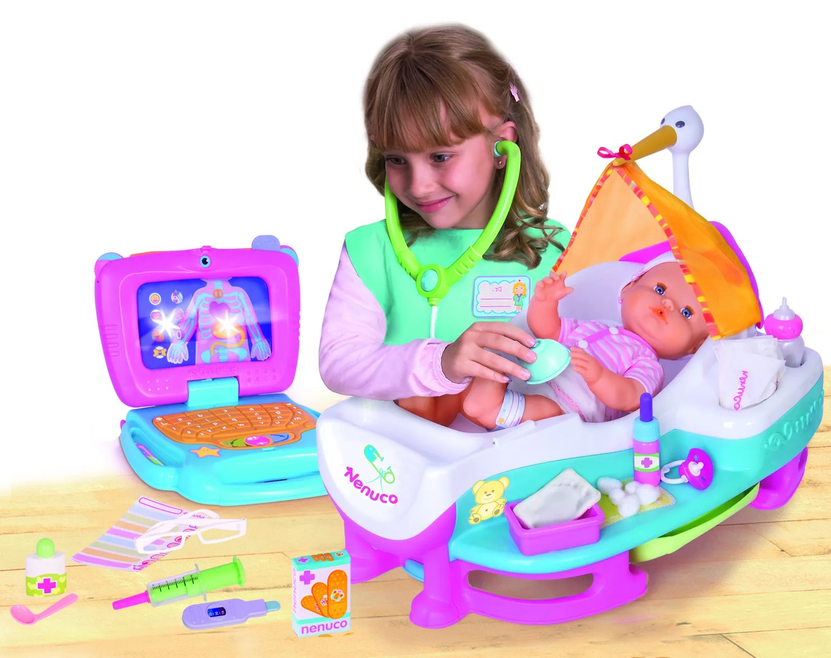 NENUCO Le Centre de Maternité + Poupon Fille Achat