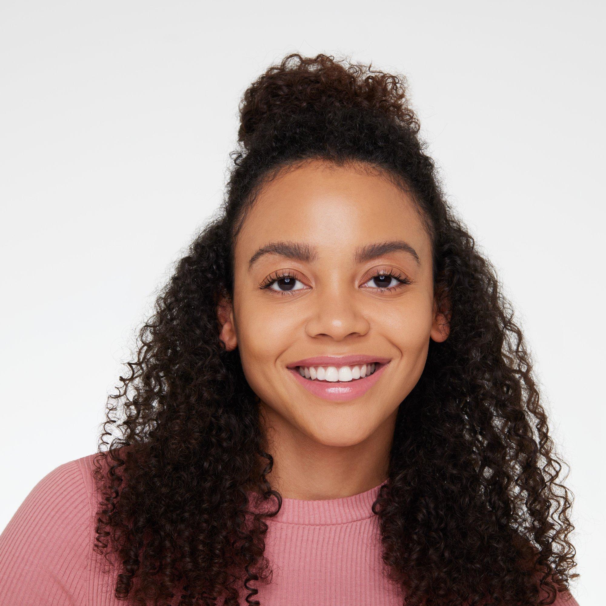 essence extreme care hydrating glossy lip balm Soft Peach online kaufen