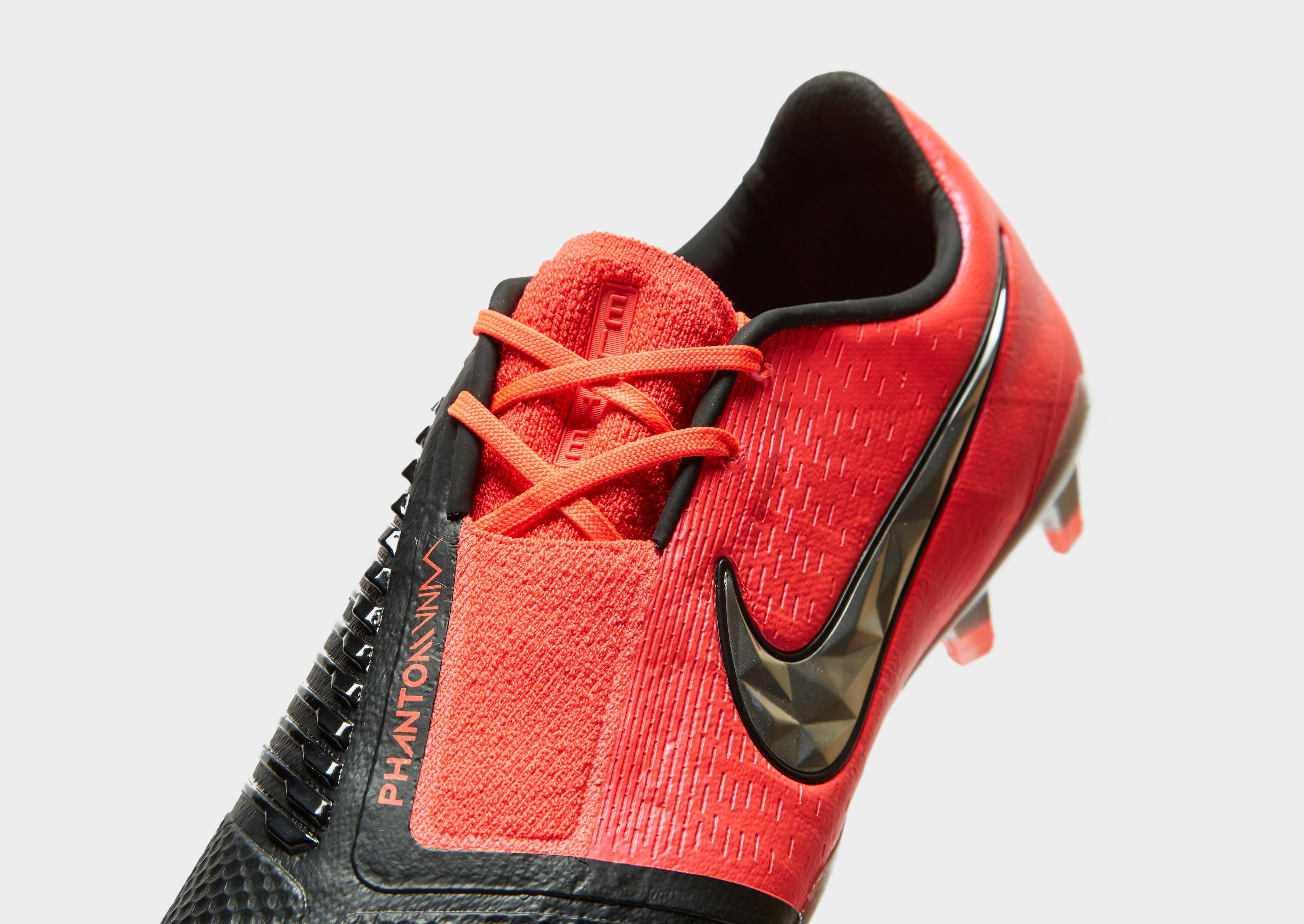 Nike Hypervenom Phantom Stud Pattern Comparison SG