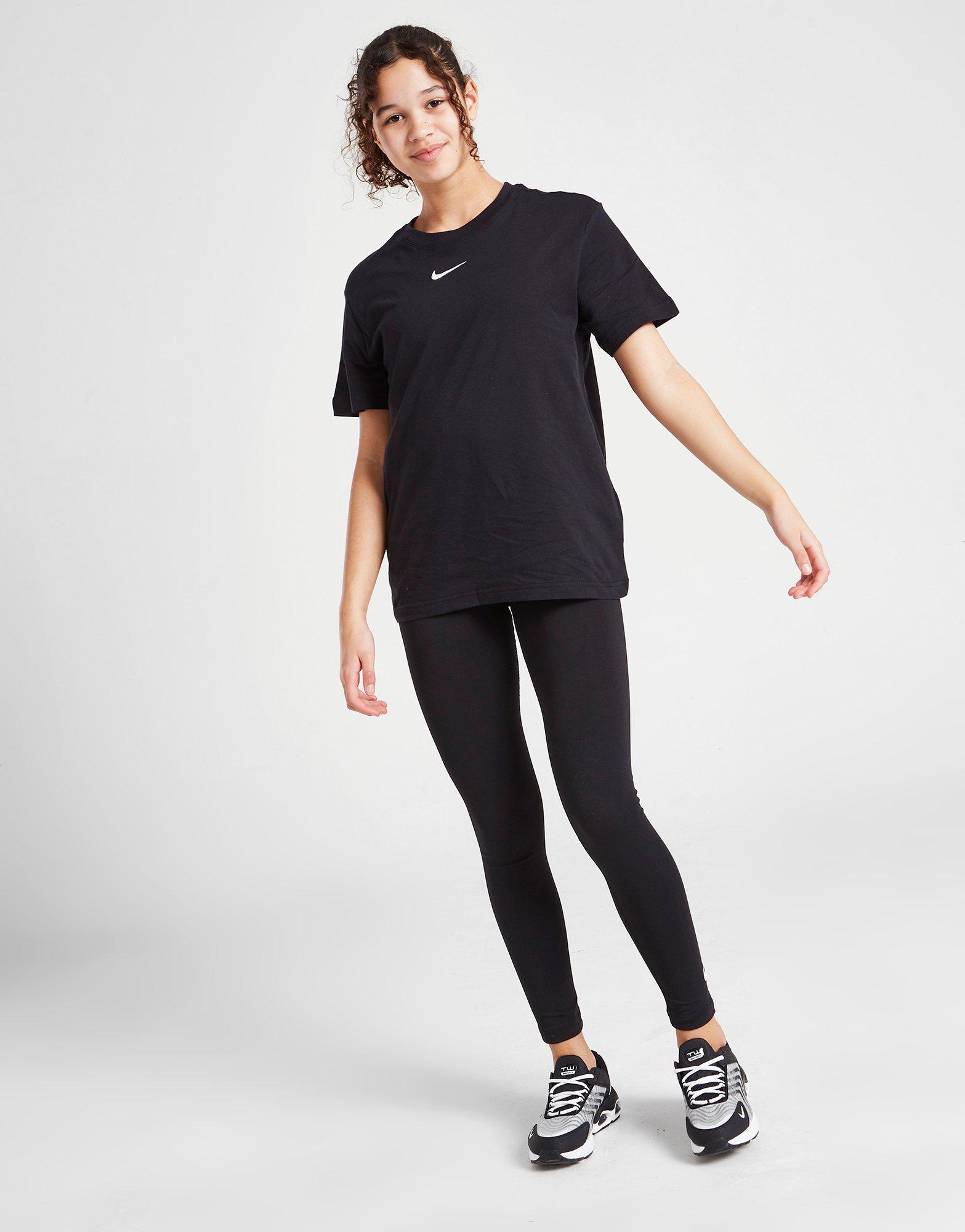 Black Nike Girls' Essential Boyfriend TShirt Junior JD Sports UK