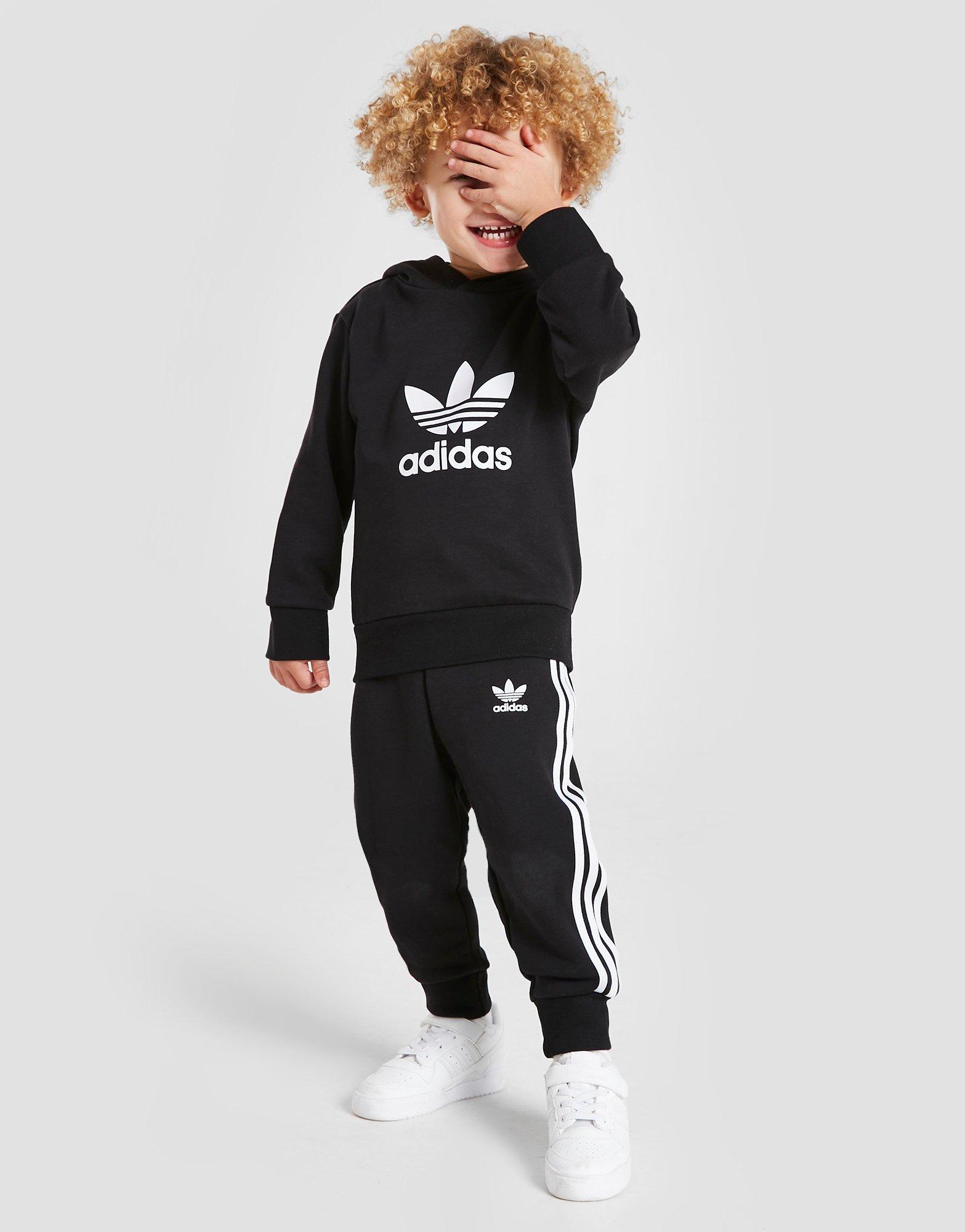 Shoppa adidas Originals Trefoil Tracksuit Baby i en Svart färg