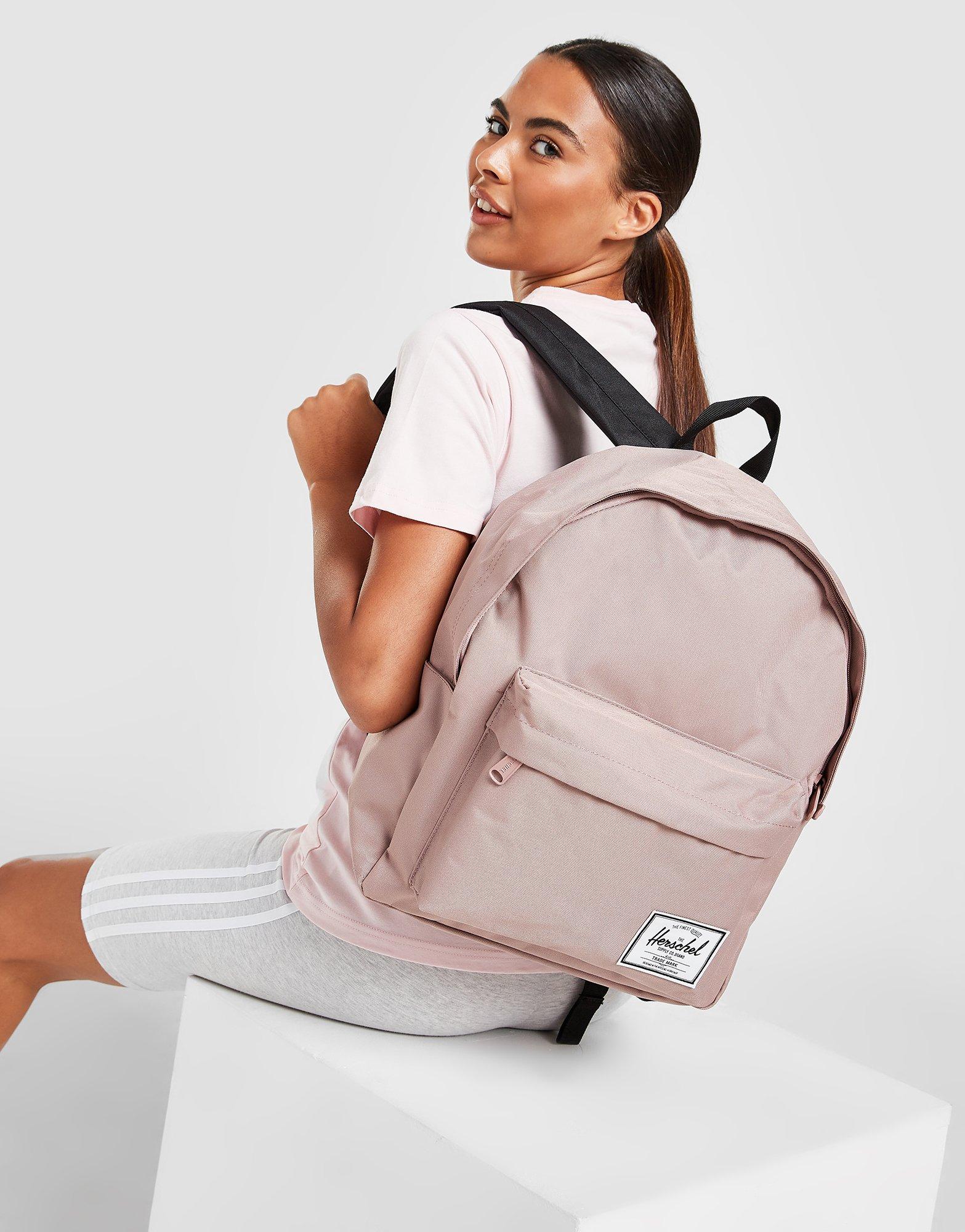 What are the Best Women’s Backpacks? The 5 Best Quality for Every