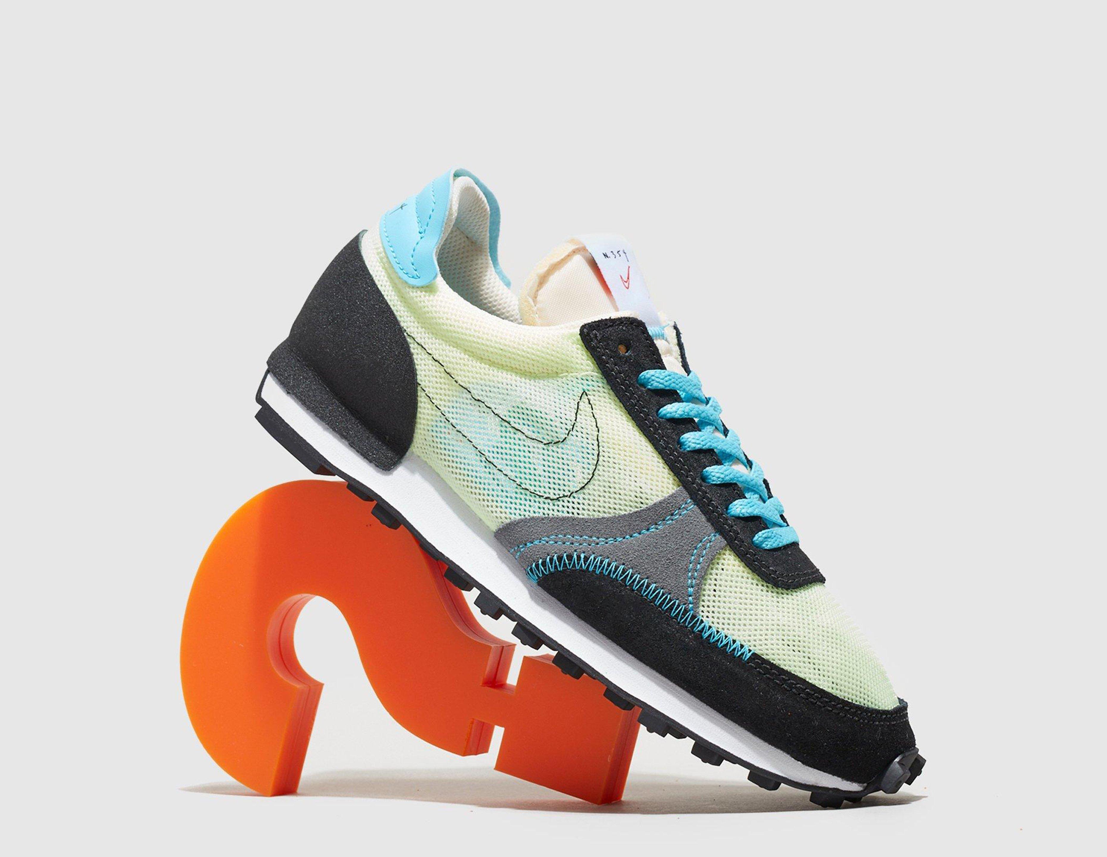 Nike Daybreak Type Women's Size?