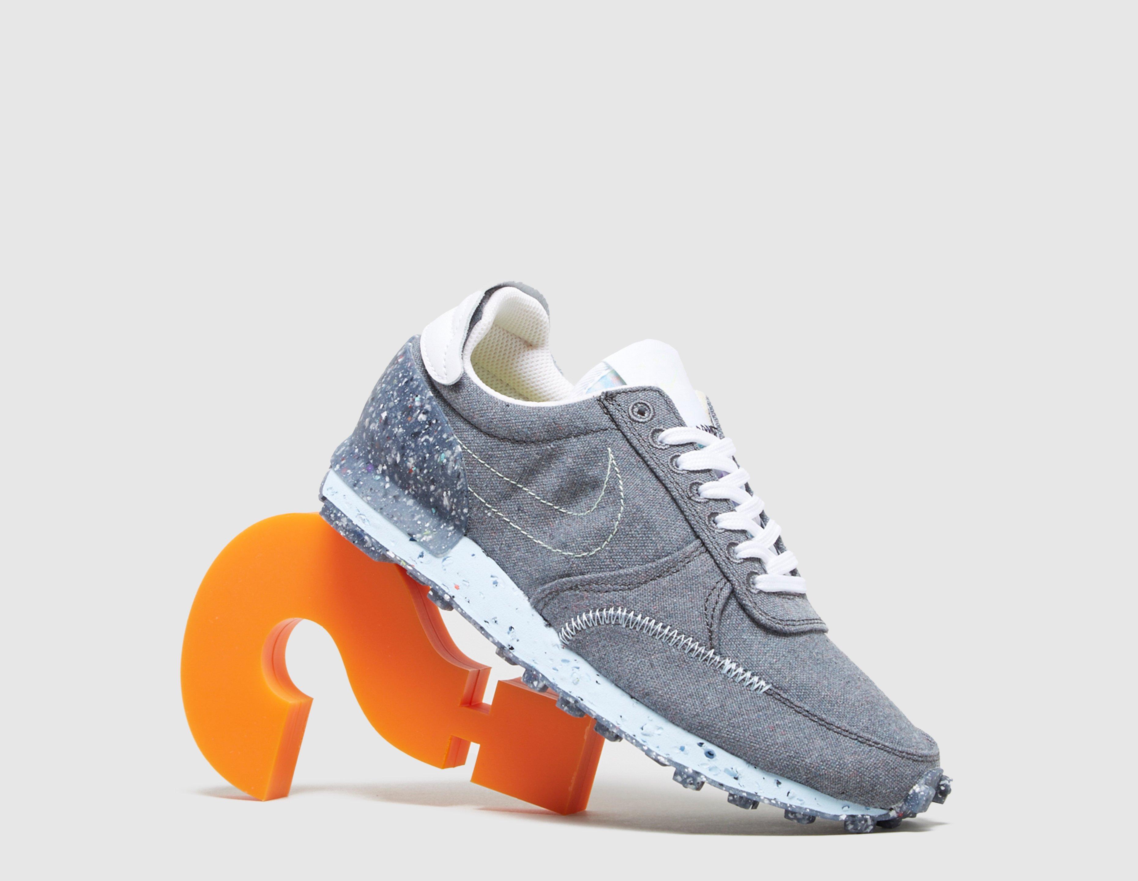Grey Nike Daybreak Type Women's size?