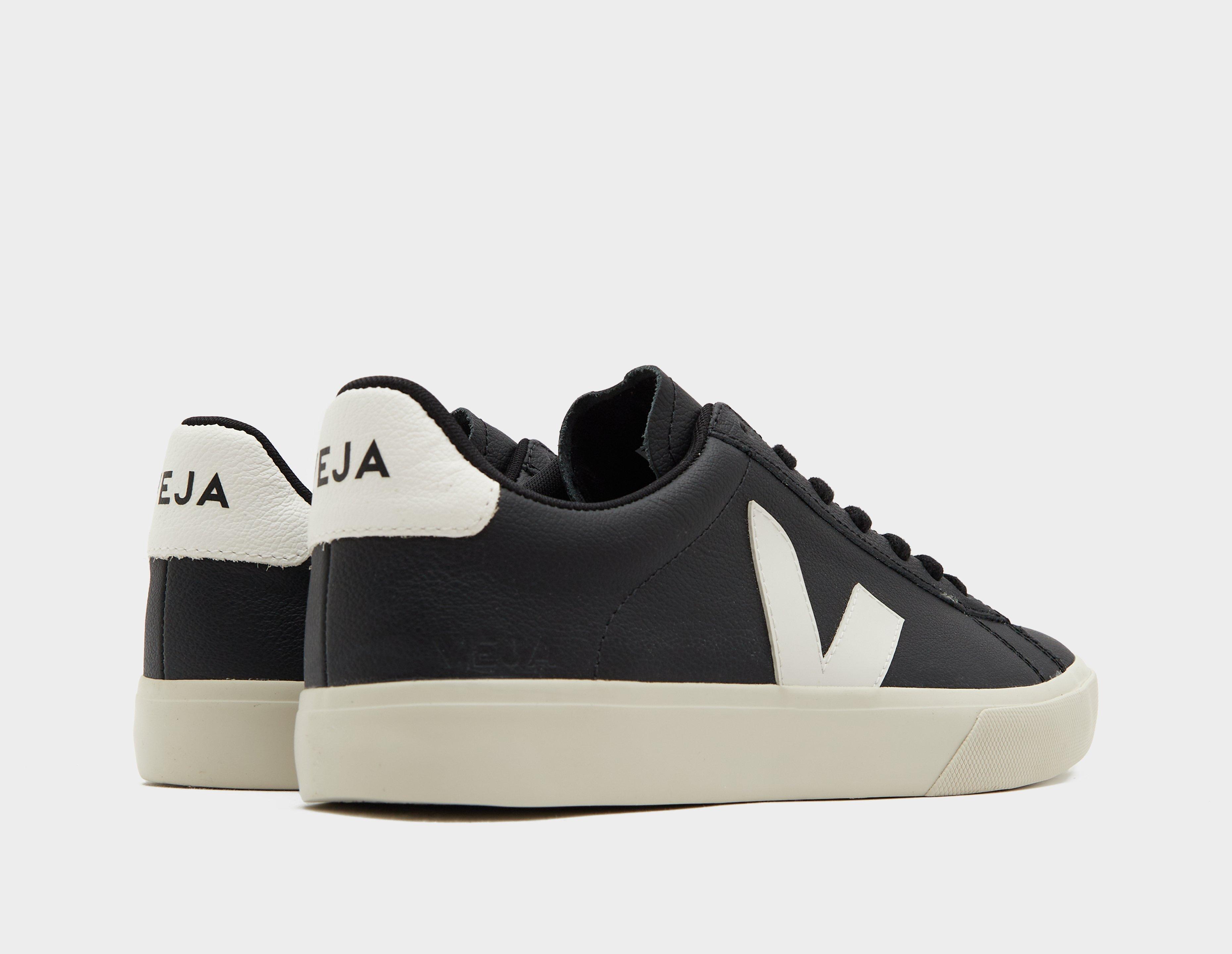 Black Veja Campo size?