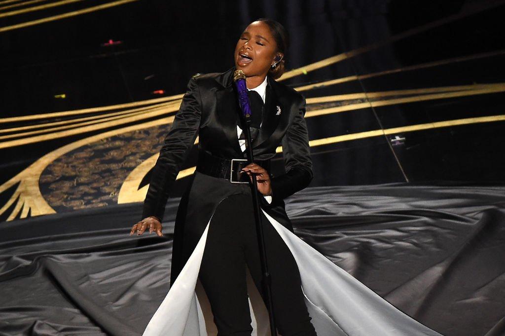 Jennifer Hudson Sings A Powerful Rendition Of "I'll Fight" At The 2019