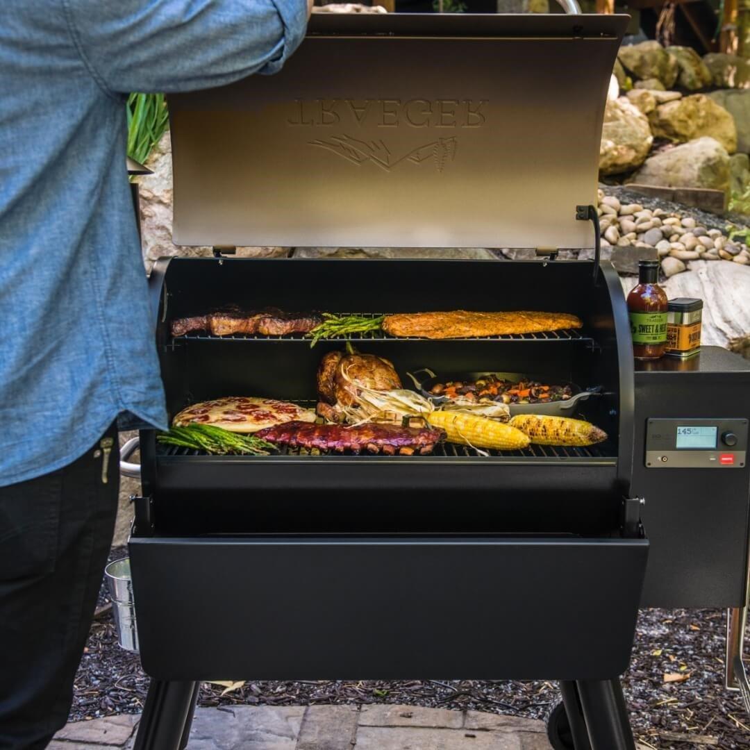 Traeger Pro 575 WiFi Pellet Grill