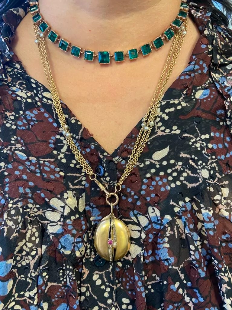 How to Wear Antique Jewelry in the Modern World IAJA International