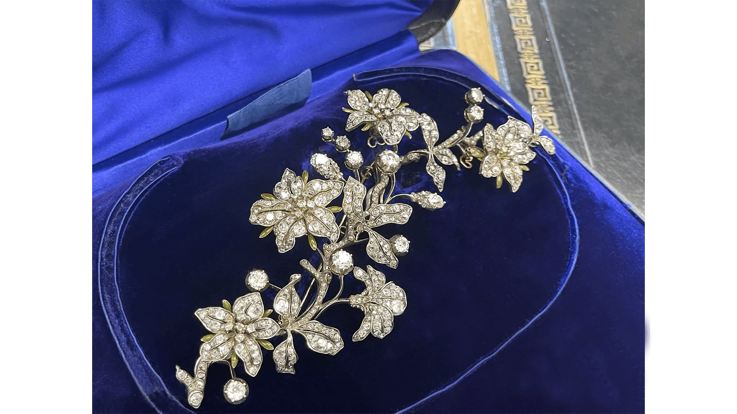 Victorian Jewelry The Romantic Years IAJA International Antique