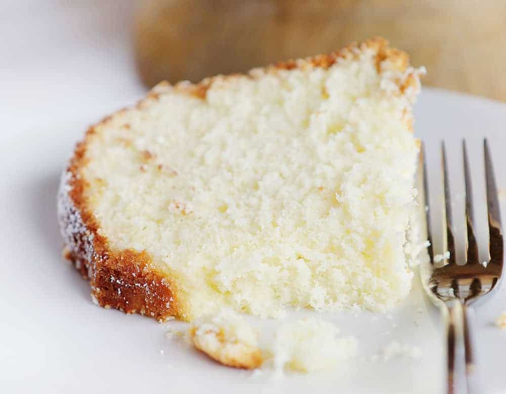 Cream Cheese Pound Cake {VIDEO} I Am Baker