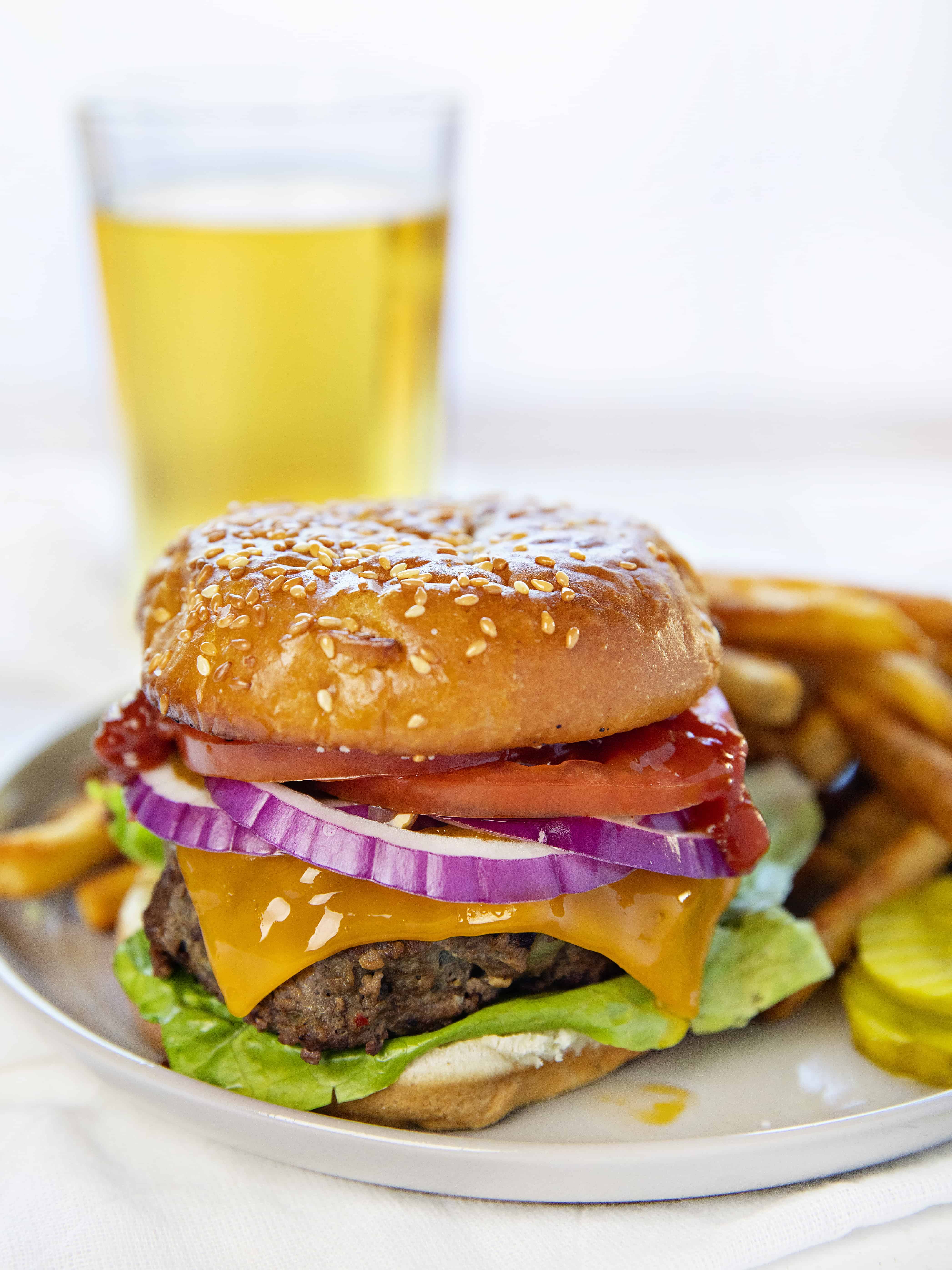 Classic Cheeseburger i am baker