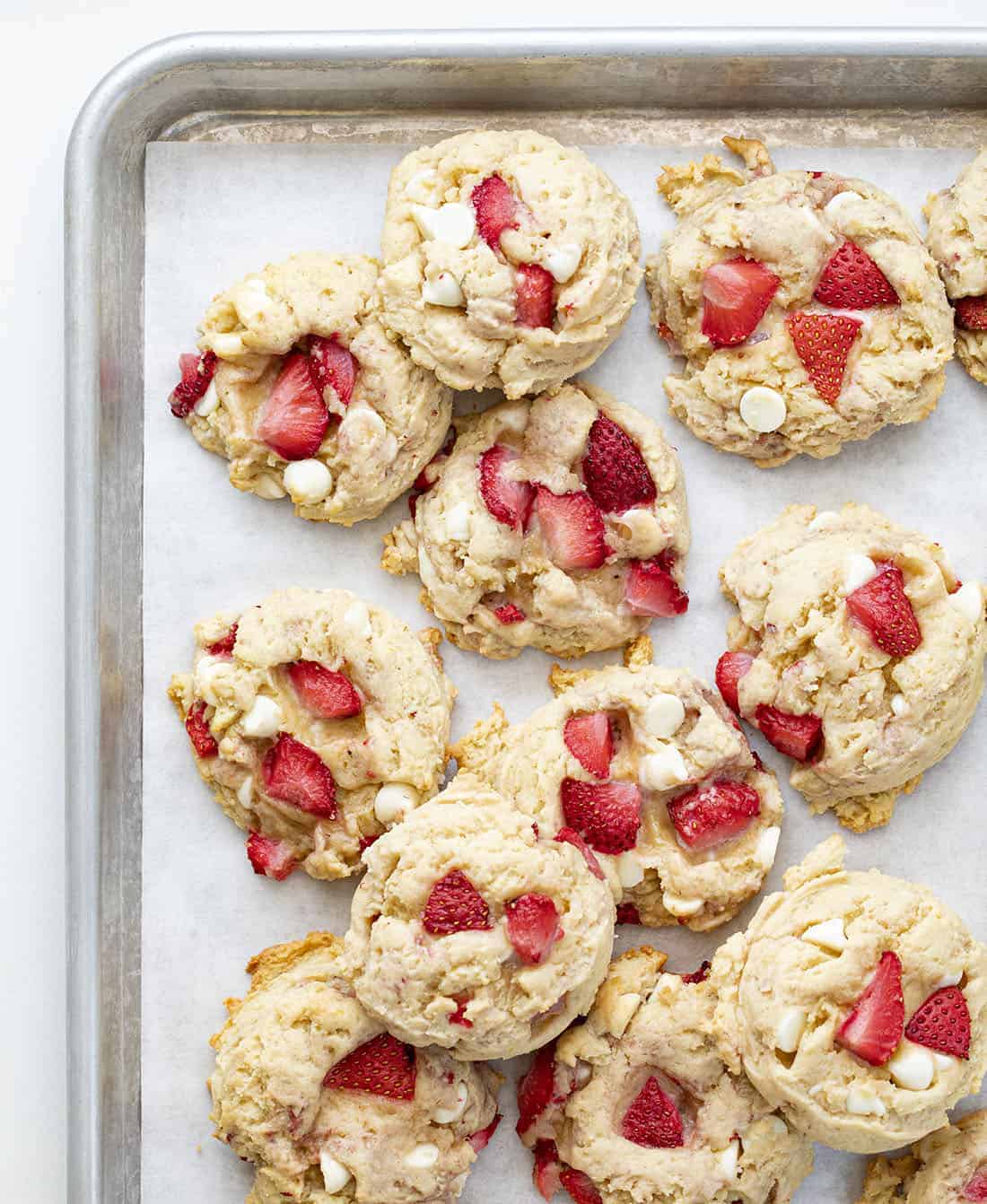 Soft Batch Strawberry Cookies i am baker