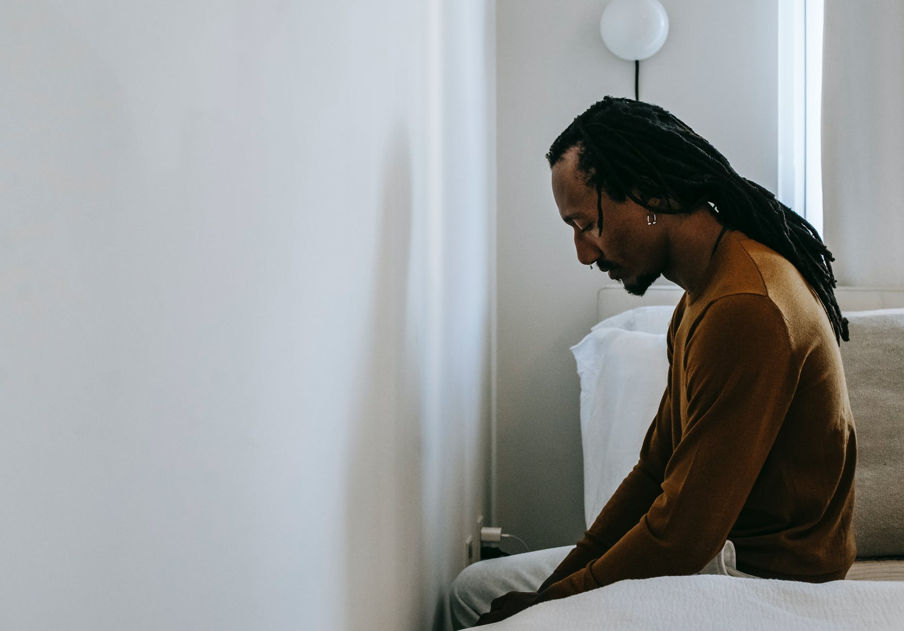 作家Ｈ：男人，肚子沒拉乾淨之前，別急著吃下一餐！！