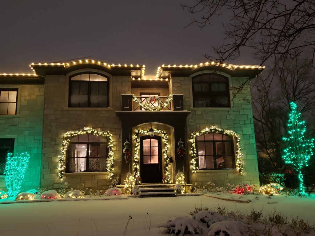 Custom Christmas Lighting Glen Ellyn IL