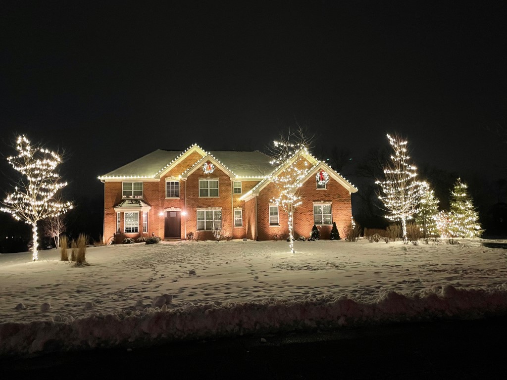 Custom Christmas Lighting Glen Ellyn IL