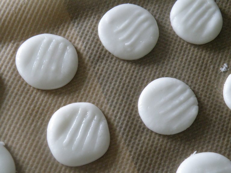 Peppermint Creams Allergy Free i bake without