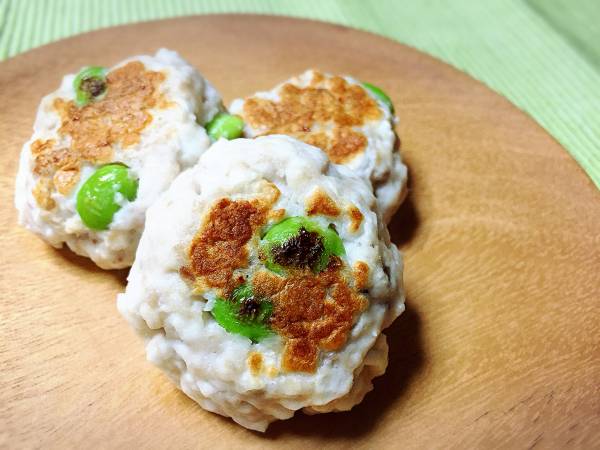 まぐろのたたきでふわふわお魚バーグ IBDプラス