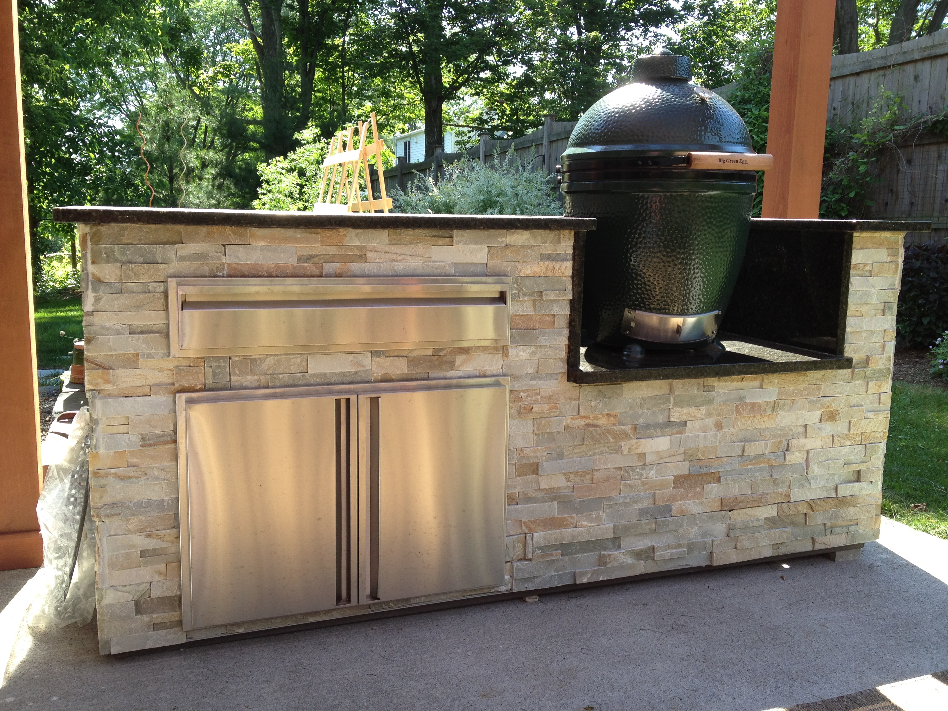 Kamado Kaddy / Kradles United States IBD Outdoor Rooms