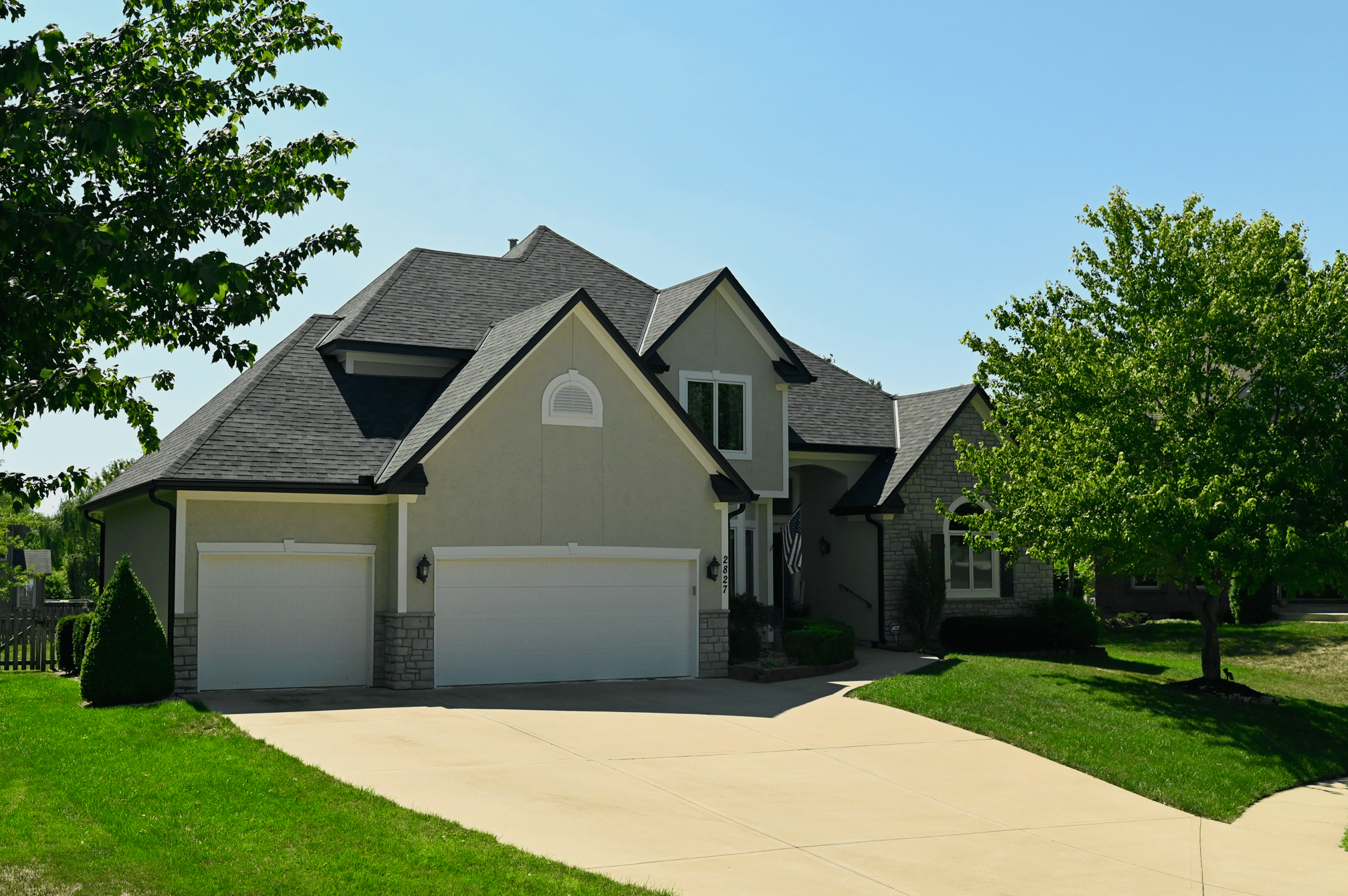 IBEX Roofing & Exteriors Best Quality Roof & Gutter Installation