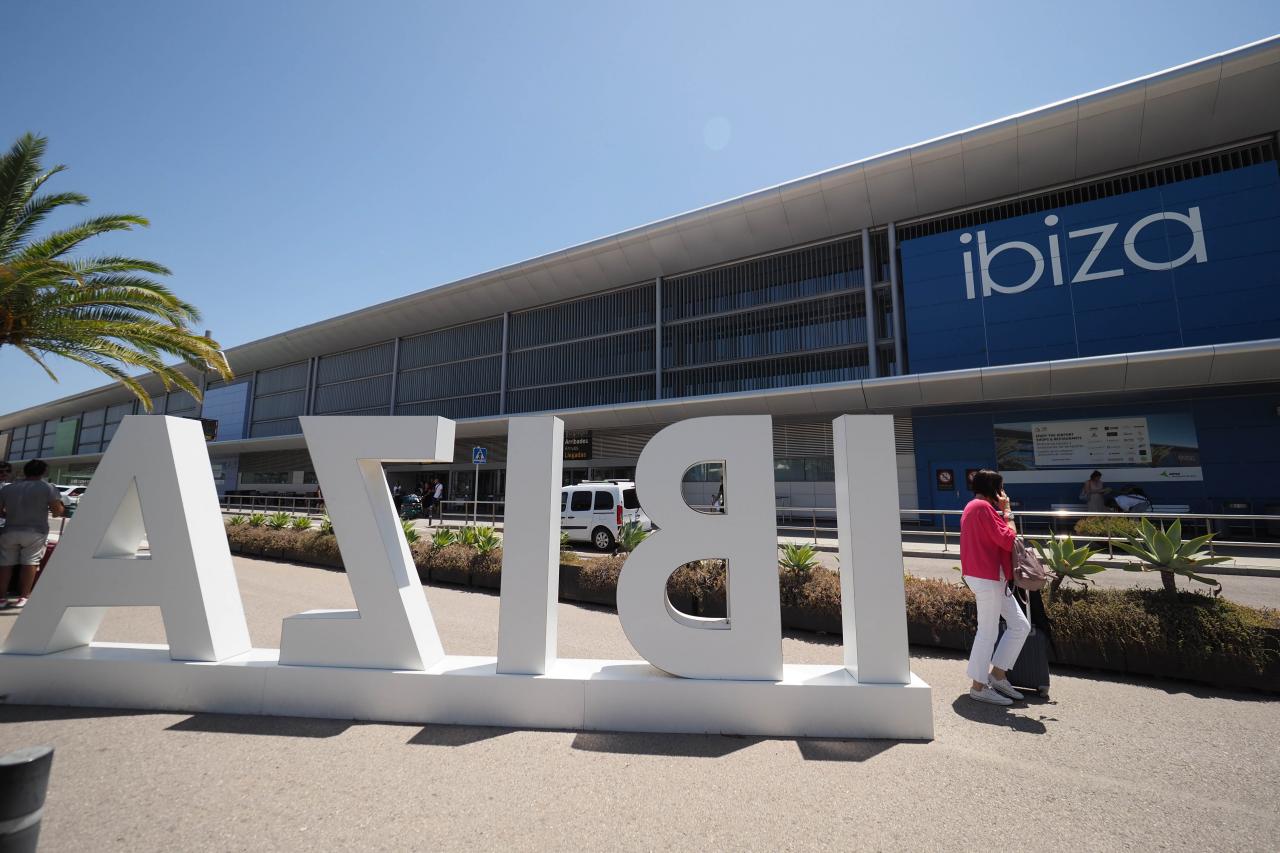 El aeropuerto de opera 426 vuelos este fin de semana