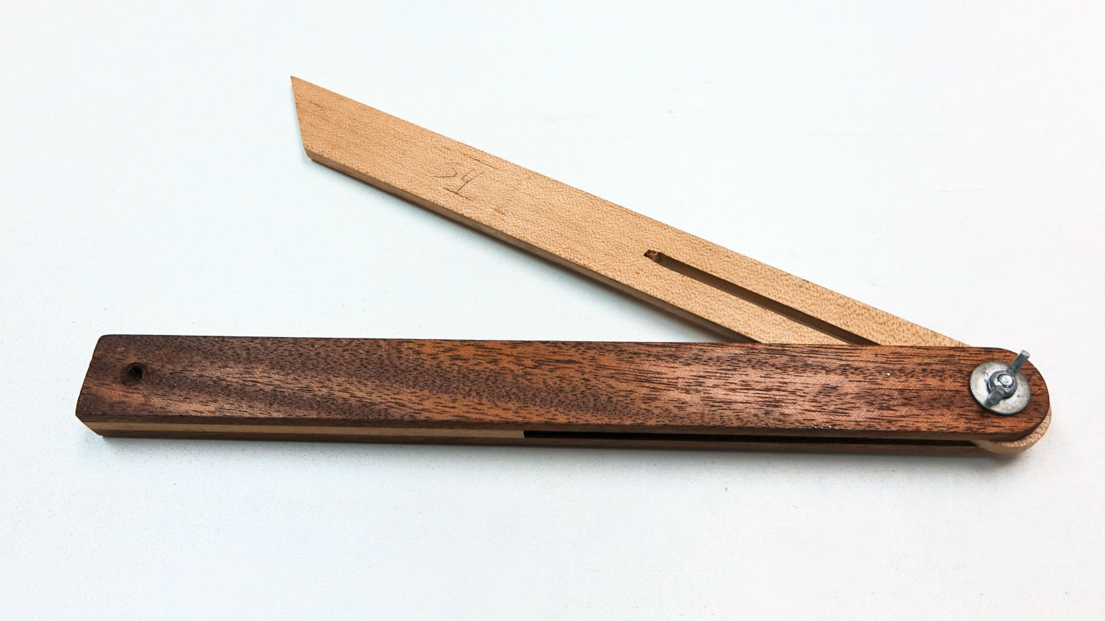 How To Make A Wooden TBevel IBUILDIT.CA